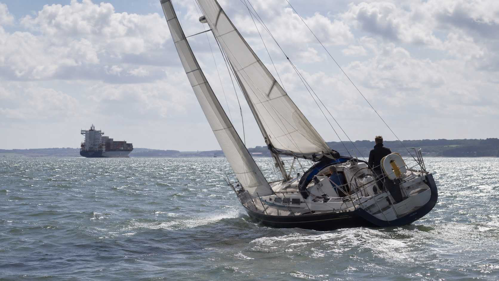 The Rules of the Road at Sea: COLREGs Explained for Sailors